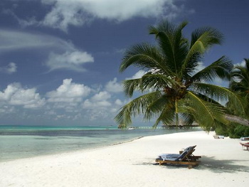 Maldives, Meemu Atoll, Medhufushi Island Resort